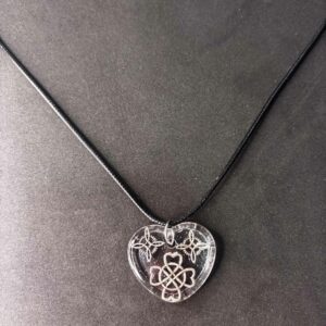Colgante de Nudo de Bruja