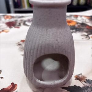 Quemador de Palo Santo. Granito y Pastel.